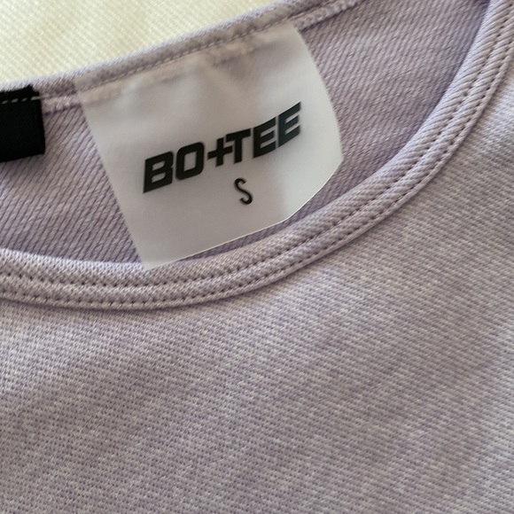 Bo and Tee lilac crop top - Picture 2 of 2